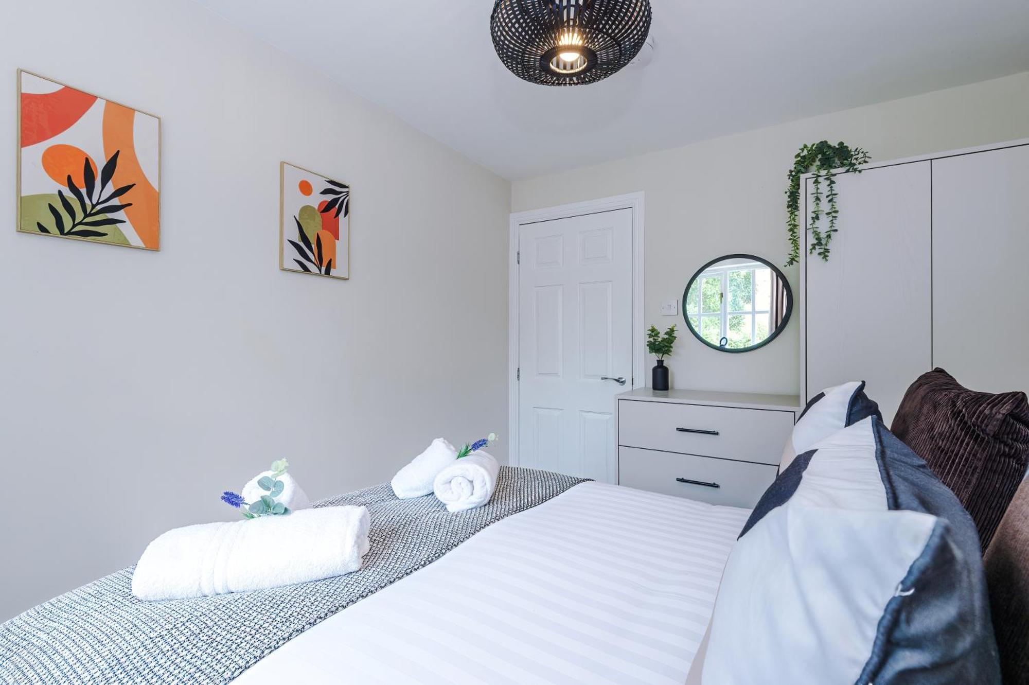 New! Stunning 3-Bed Home In Chester By 53 Degrees Property, Ideal For Groups, Free Parking! Extérieur photo