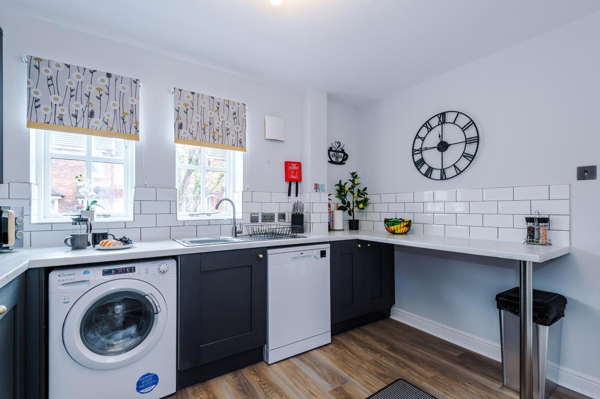 New! Stunning 3-Bed Home In Chester By 53 Degrees Property, Ideal For Groups, Free Parking! Extérieur photo