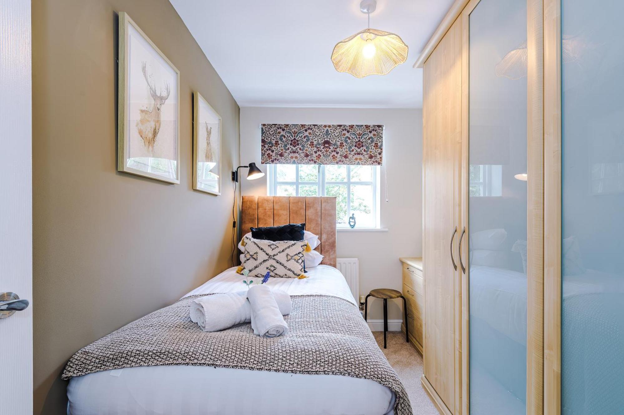 New! Stunning 3-Bed Home In Chester By 53 Degrees Property, Ideal For Groups, Free Parking! Extérieur photo