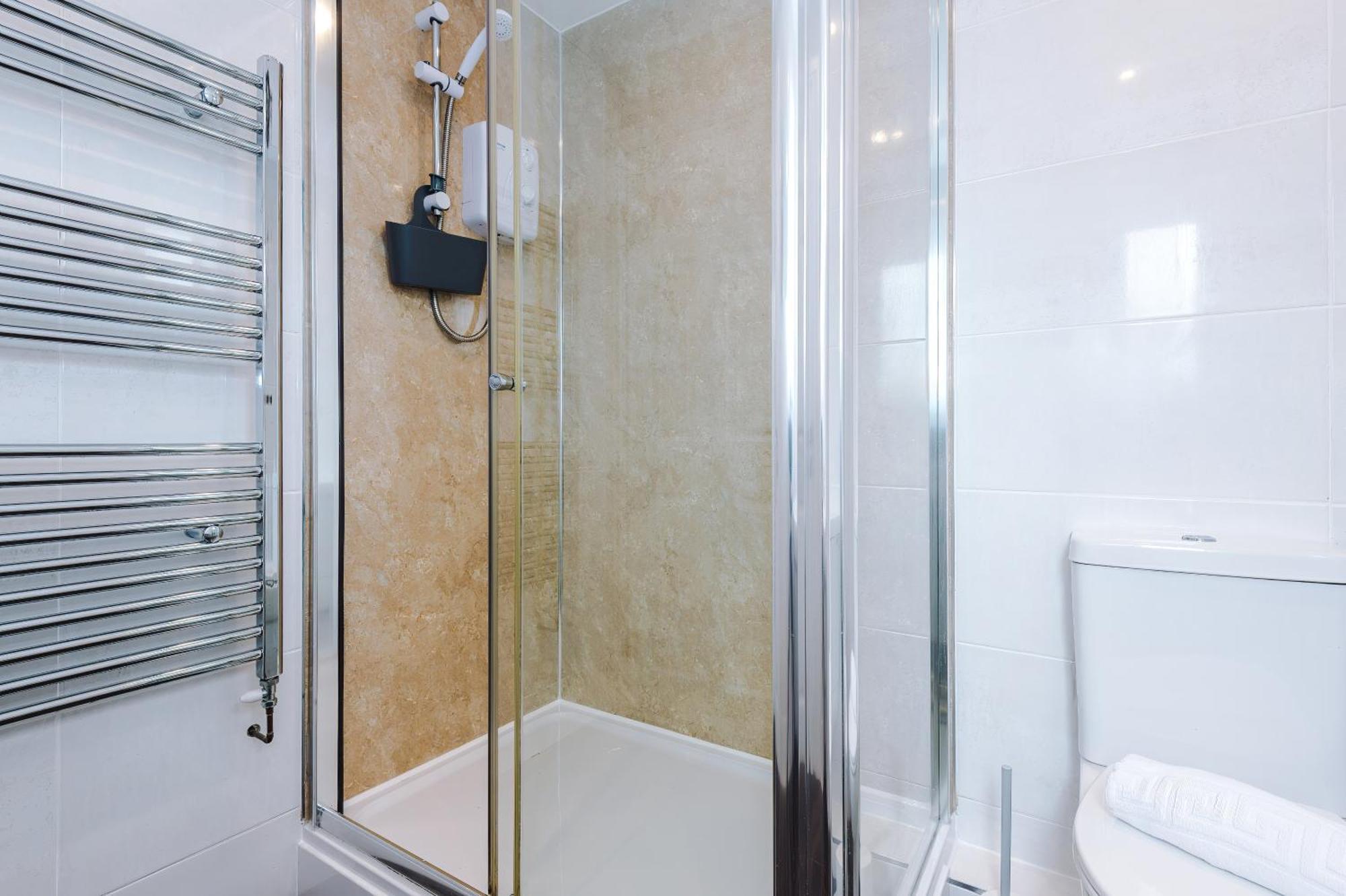 New! Stunning 3-Bed Home In Chester By 53 Degrees Property, Ideal For Groups, Free Parking! Extérieur photo